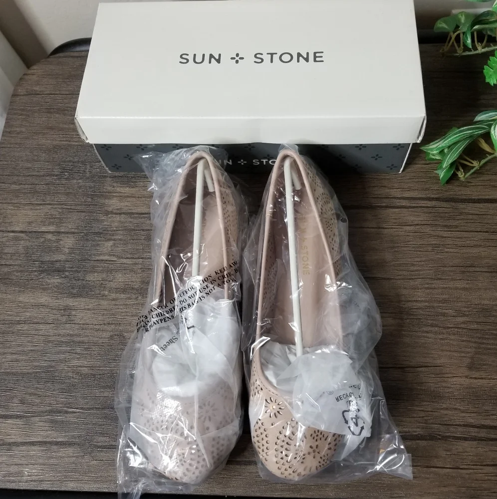 Sun+Stone Sophia ballet flats blush beige slip on cutouts sz 8.5m nib